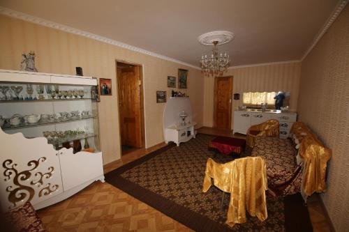 Зугдиди: Guest House Leo