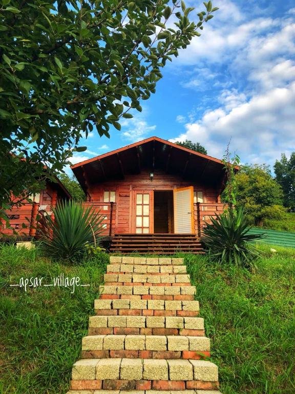 Новый Афон: Гостевой дом Apsar Village