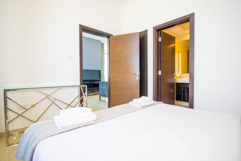 Дубай: Апартаменты Modern Sea View 1Bedroom Jbr Beach