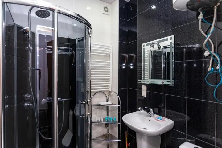 Бакуриани: Bright and Stylish Apt In The Hills of Bakuriani