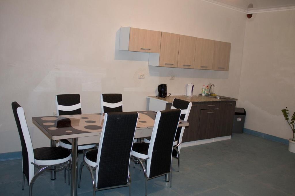 Новый Афон: Amra Guesthouse