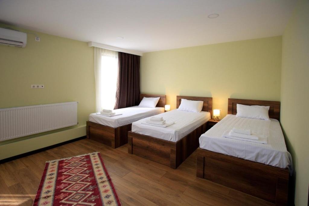 Телави: Bucha`s Guest House & Wine Cellar