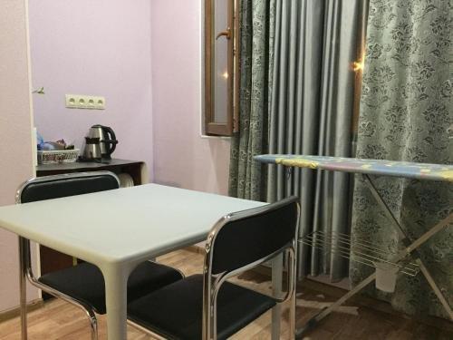 Новый Афон: Guest House in the Center