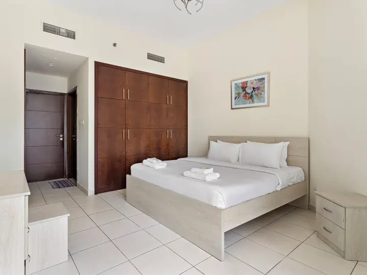 Дубай: Апартаменты Spacious 1 Bedroom Apartment La Fontana