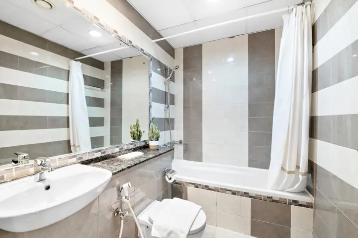 Дубай: Апартаменты Stunning and Brand New La Fontana