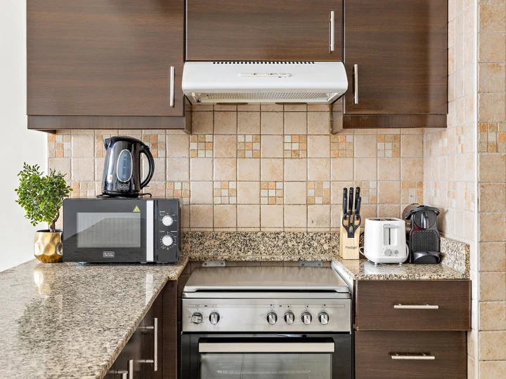 Дубай: Апартаменты Cosy 1-Bedroom La Fontana Brand New All Bills Inc