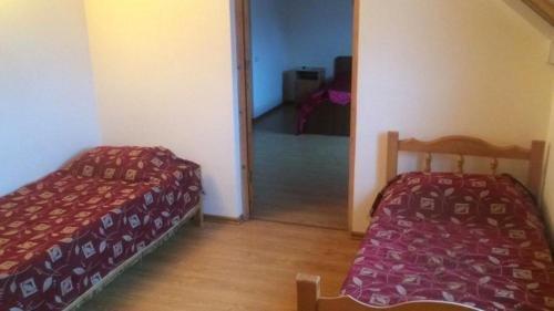 Пицунда: Guest House Dana