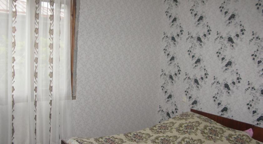 Зугдиди: Welcome house