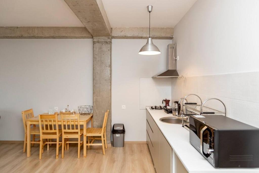 Бакуриани: Bright & Stylish Apt. in the Center of Bakuriani