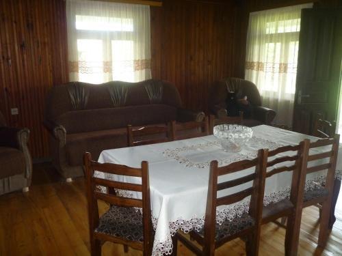 Анаклия: Revia`s House
