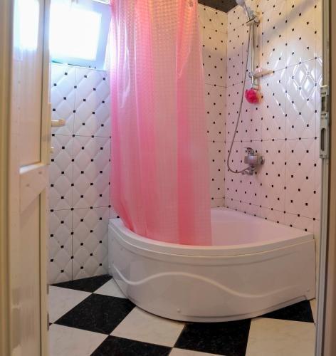 Анаклия: Romeo House