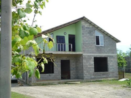 Анаклия: Ninua House