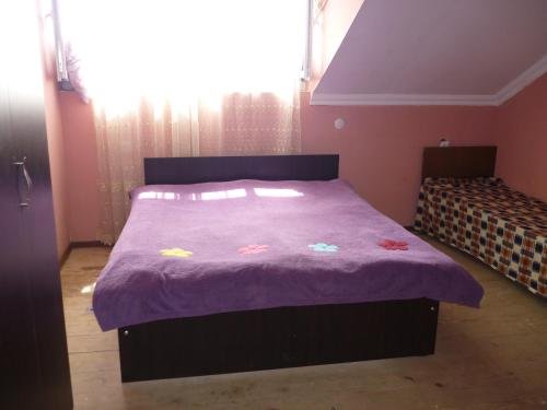 Анаклия: Ninua House
