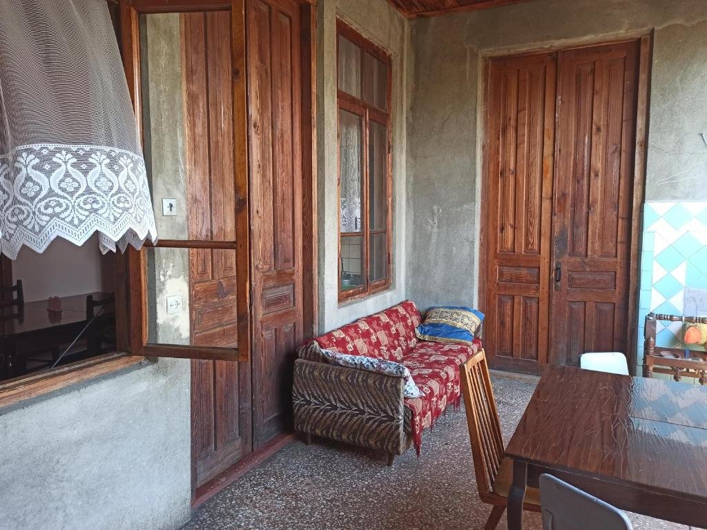 Зугдиди: Cozy hause