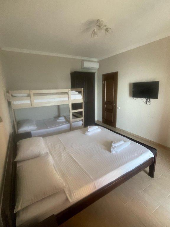 Новый Афон: Мини-отель Leon Beach Hotel