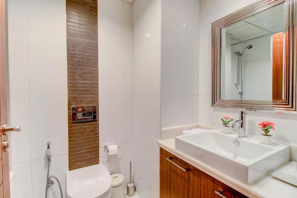 Дубай: Durrani Homes - Luxurious Studio near Dubai Mall with pool view