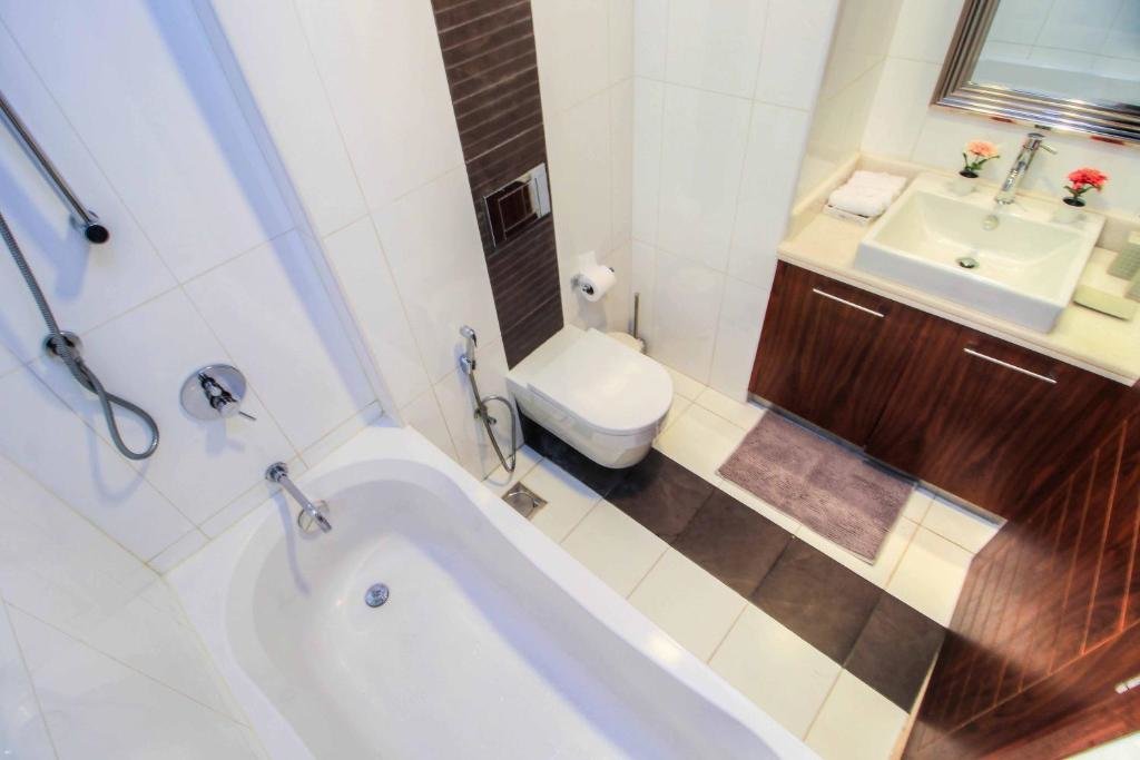 Дубай: Durrani Homes - Luxurious Studio near Dubai Mall with pool view