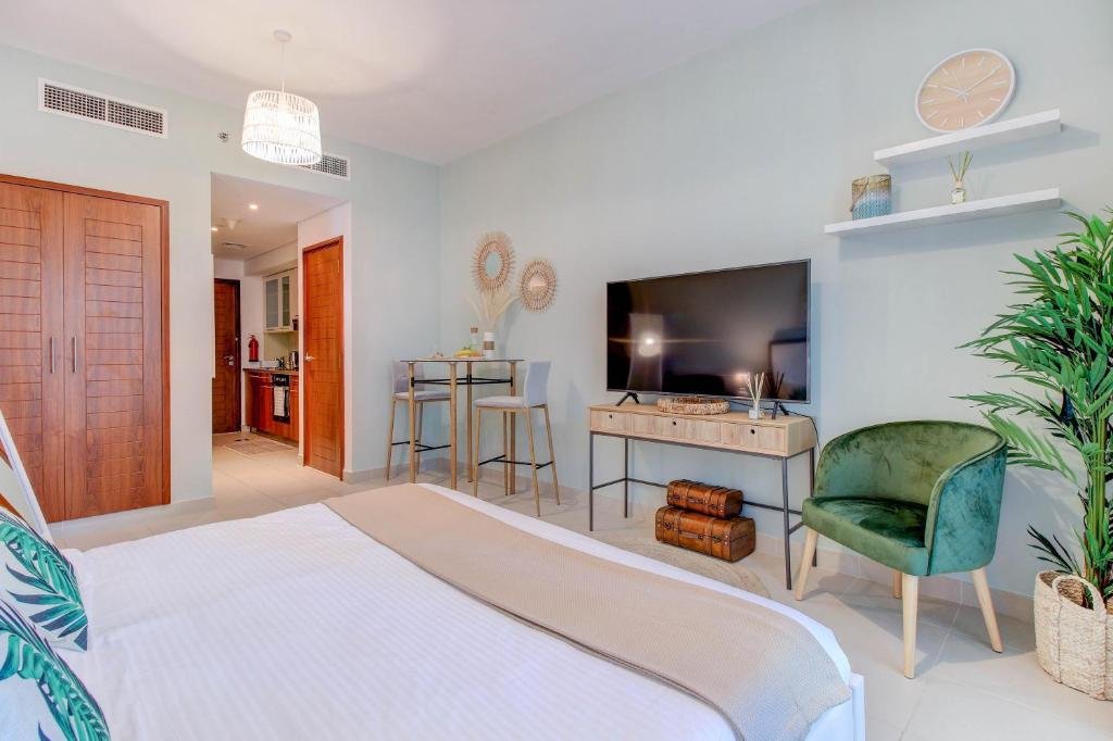 Дубай: Durrani Homes - Luxurious Studio near Dubai Mall with pool view