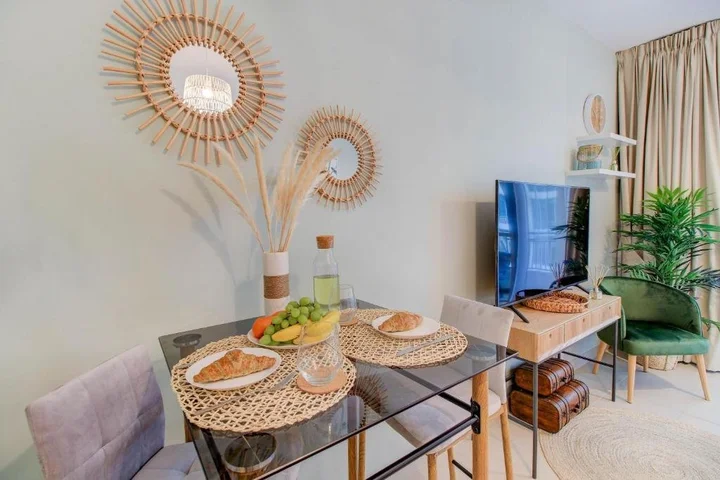Дубай: Durrani Homes - Luxurious Studio near Dubai Mall with pool view