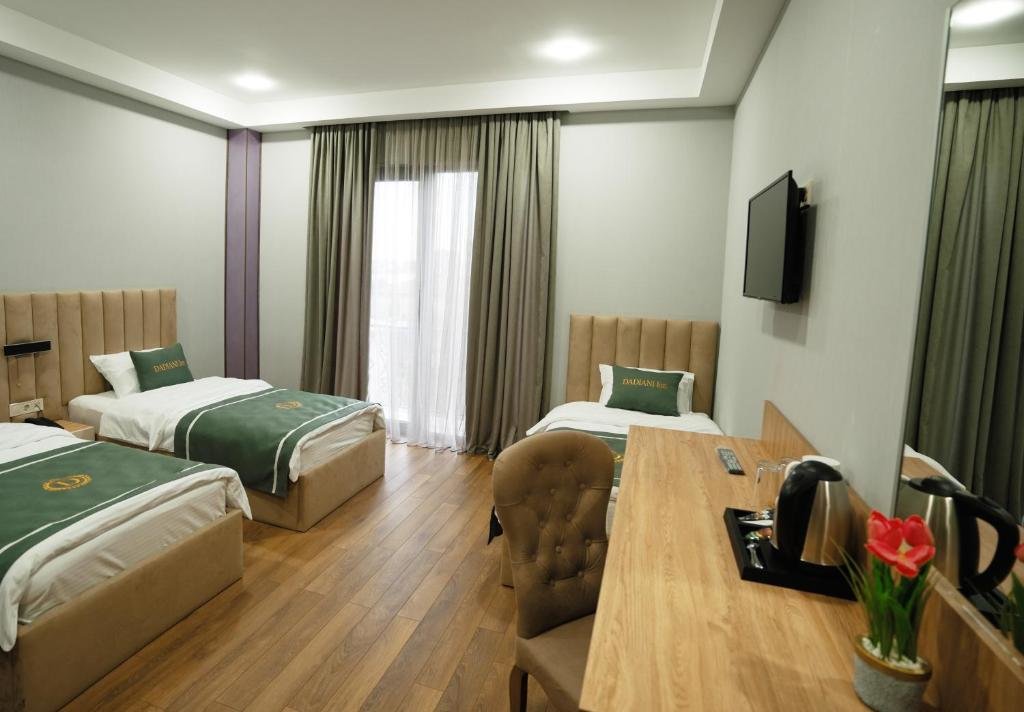 Зугдиди: Отель DADIANI Inn