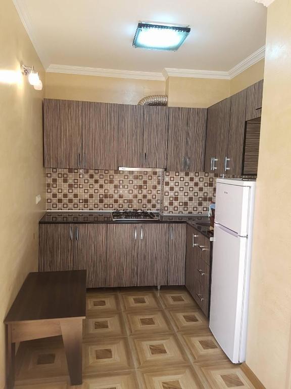 Батуми: Datuna's Apartment in Batumi