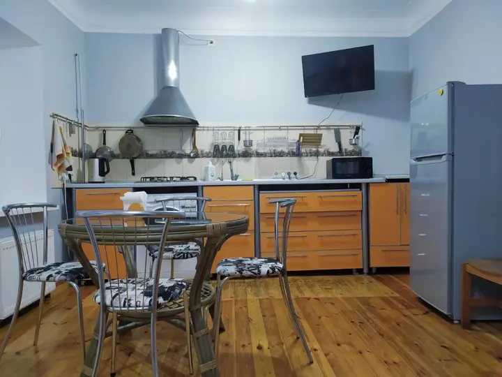 Феодосия: Частный Дом DeWoltievy 50m2