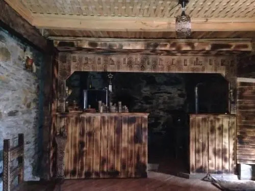 Ушгули: Old house