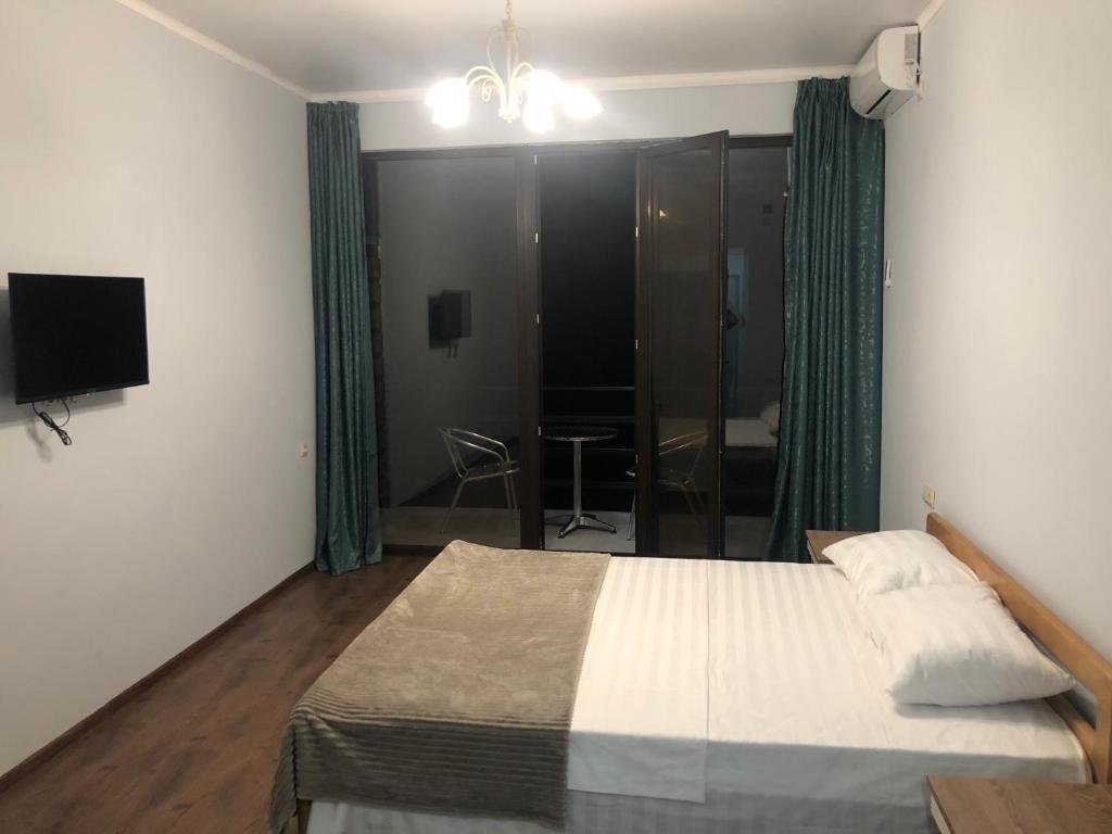 Новый Афон: Royal Hotel