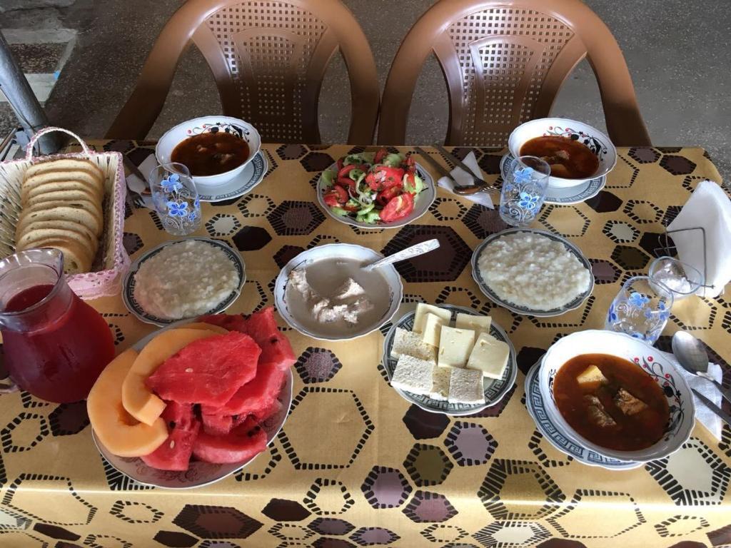 Уреки: Saba Guest House