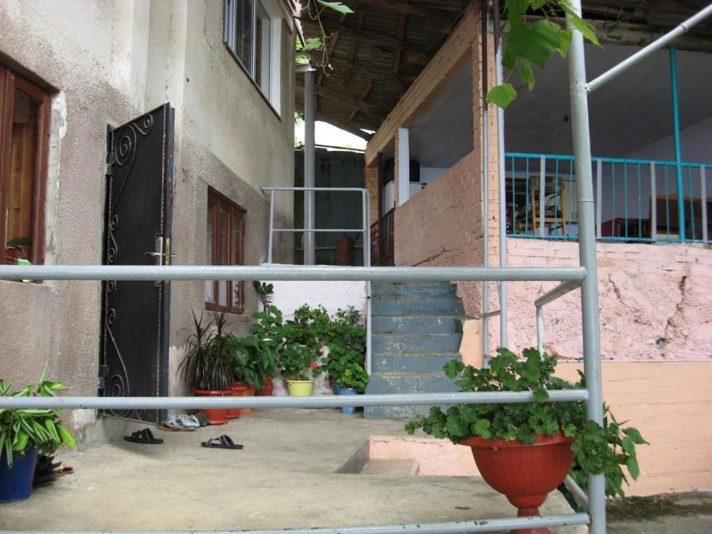 Холодная Речка: Oksana Guest House