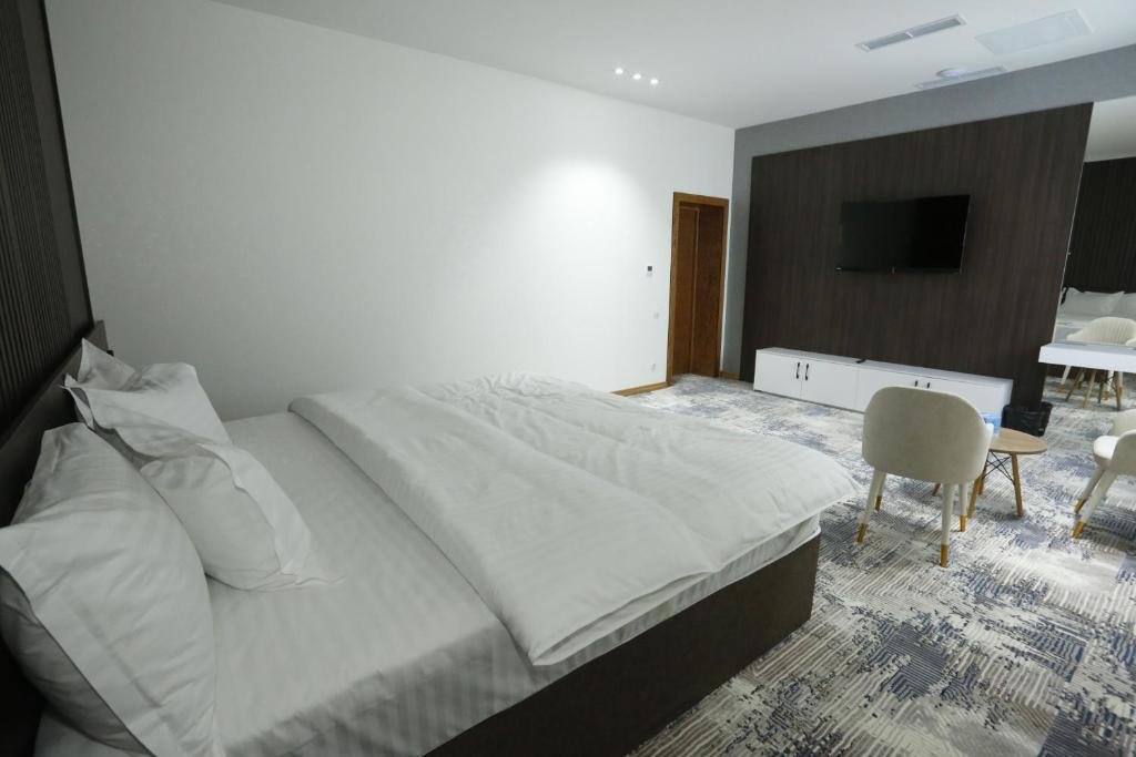 Андижан: Premier Hotel (Премьер)