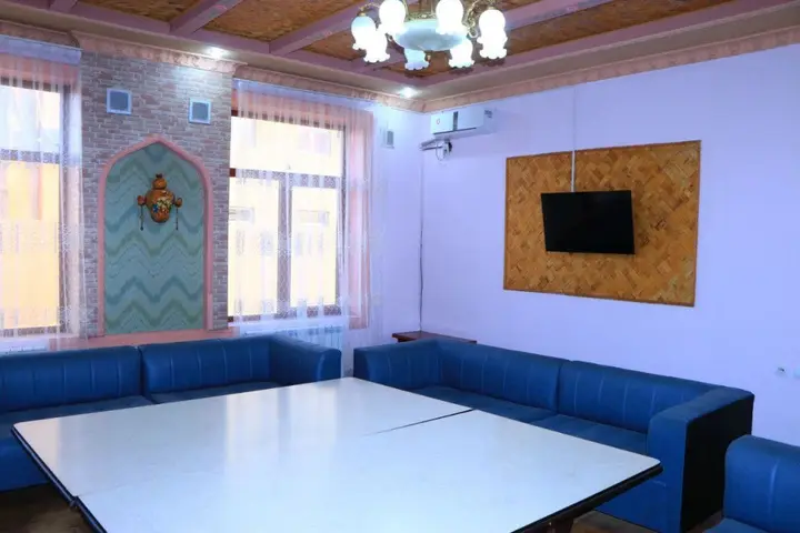 O'zbek Hotel — фото 1