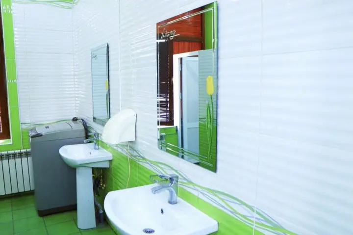 Андижан: O'zbek Hotel