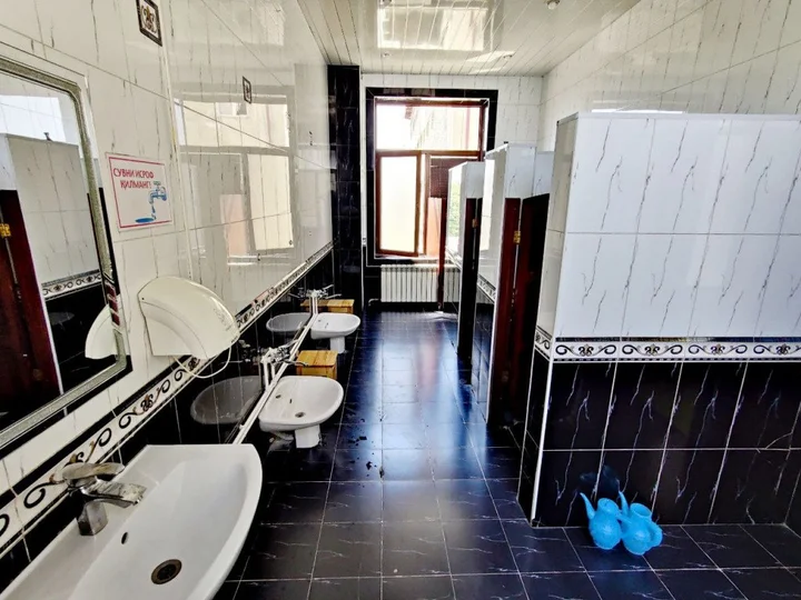 Андижан: O'zbek Hotel