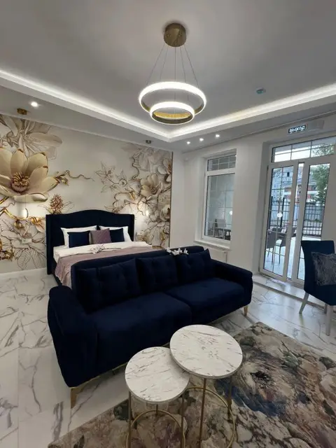 carousel image 4