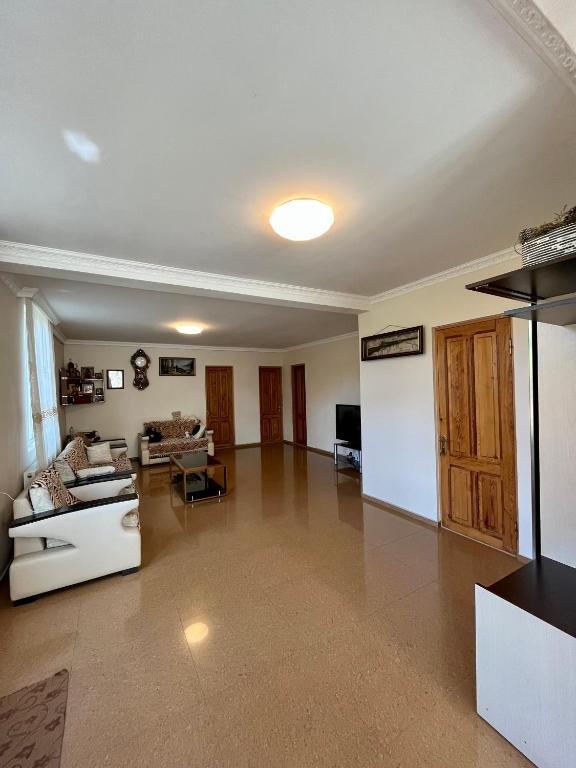 Уреки: Ureki Beach Apartment