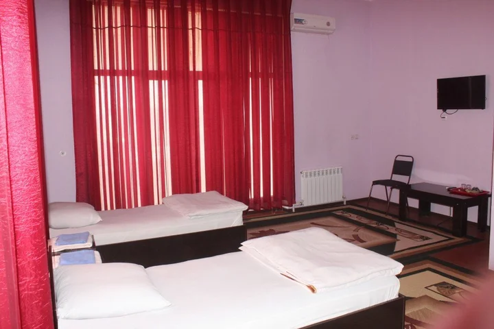 Карши: Yetuk Kelajak Hotel