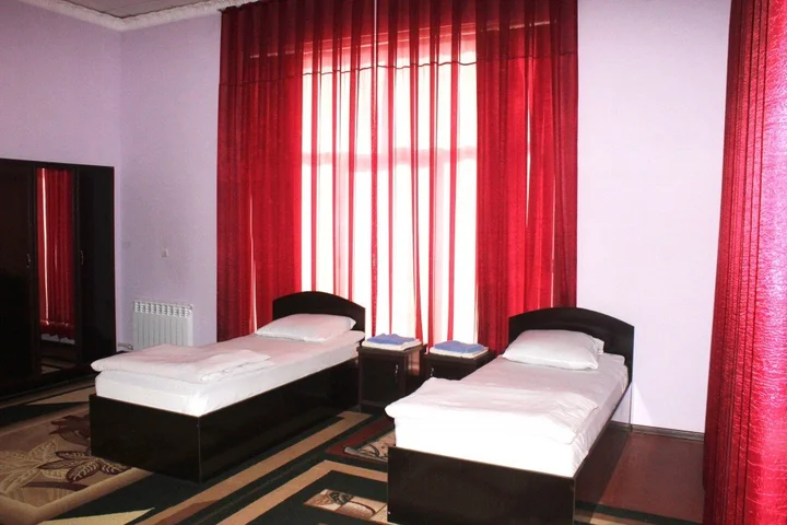 Карши: Yetuk Kelajak Hotel
