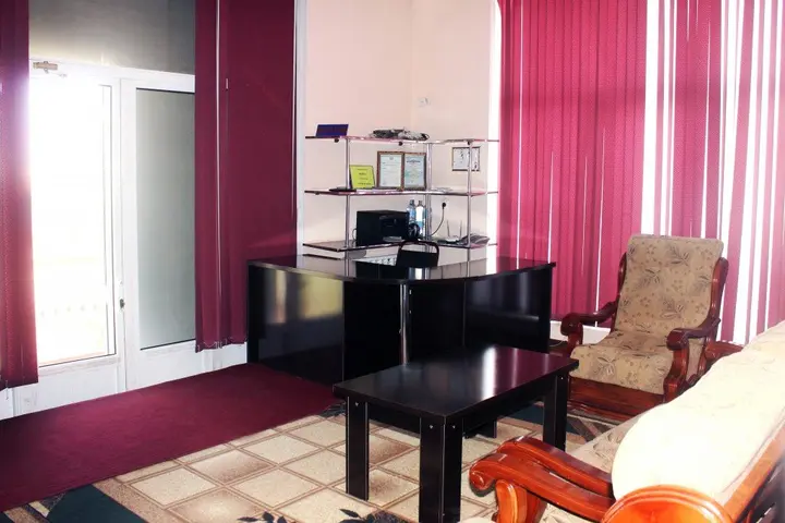 Карши: Yetuk Kelajak Hotel
