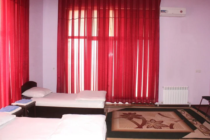 Карши: Yetuk Kelajak Hotel