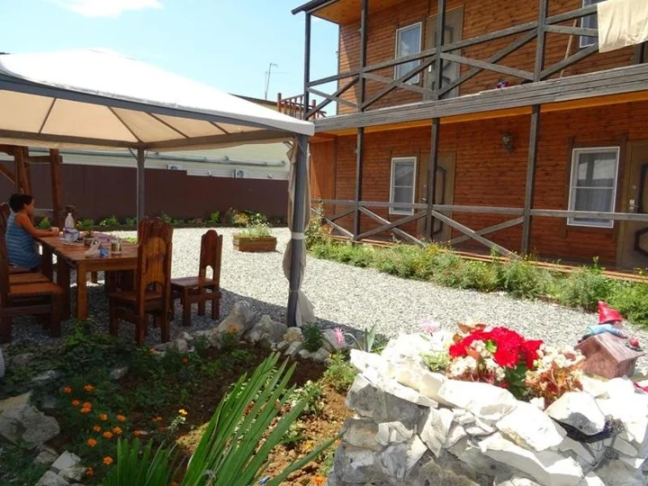 Алахадзи: Stary Zamok Guesthouse