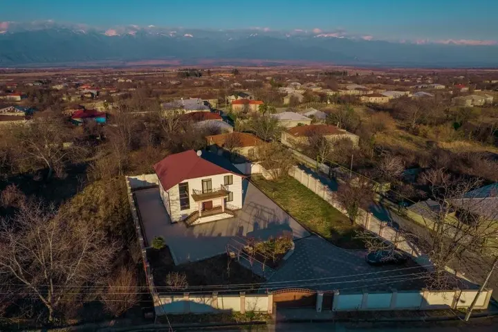 Цинандали: URINN Tsinandali