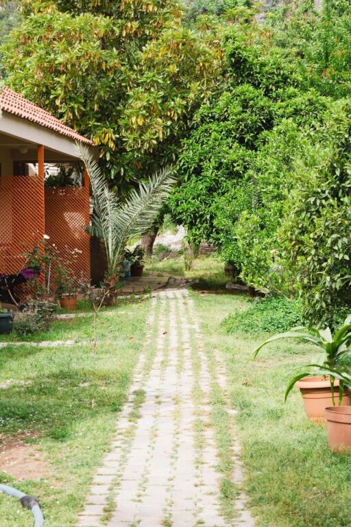 Чиралы: Village Garden Pansiyon
