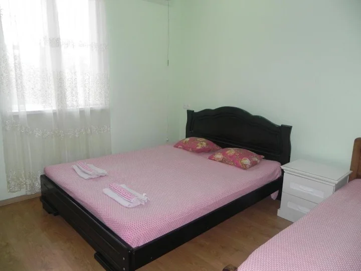 Уреки: Nina Guest House