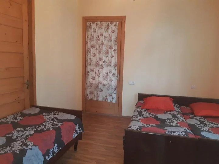 Уреки: Nina Guest House