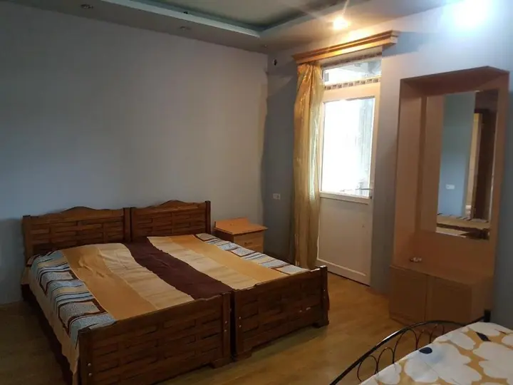 Уреки: Nina Guest House