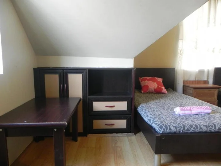 Уреки: Nina Guest House