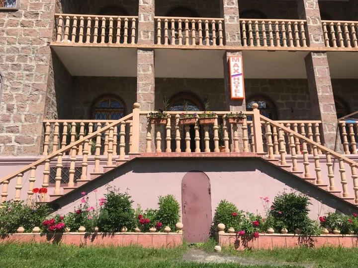 Степанцминда: Max Hotel Gogi Alibegashvili