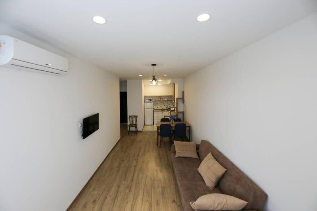 Батуми: Cozy and comfortable apartment 132