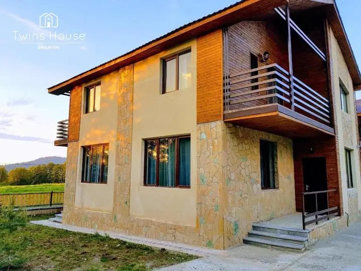 Бакуриани: Twins House Bakuriani